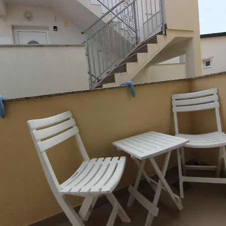 Apartamento Sea Breeze Vir
