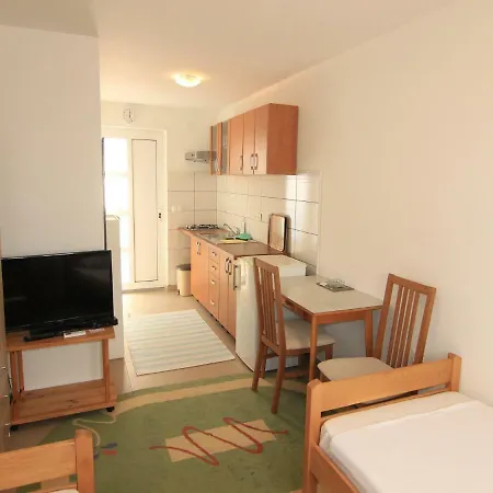 Apartment Sea Breeze *